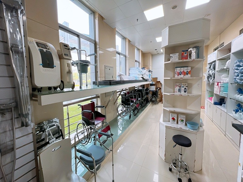 紹興市人民醫院門診大廳醫療器械店公房租賃交易公告（第一類醫療器械租賃）
